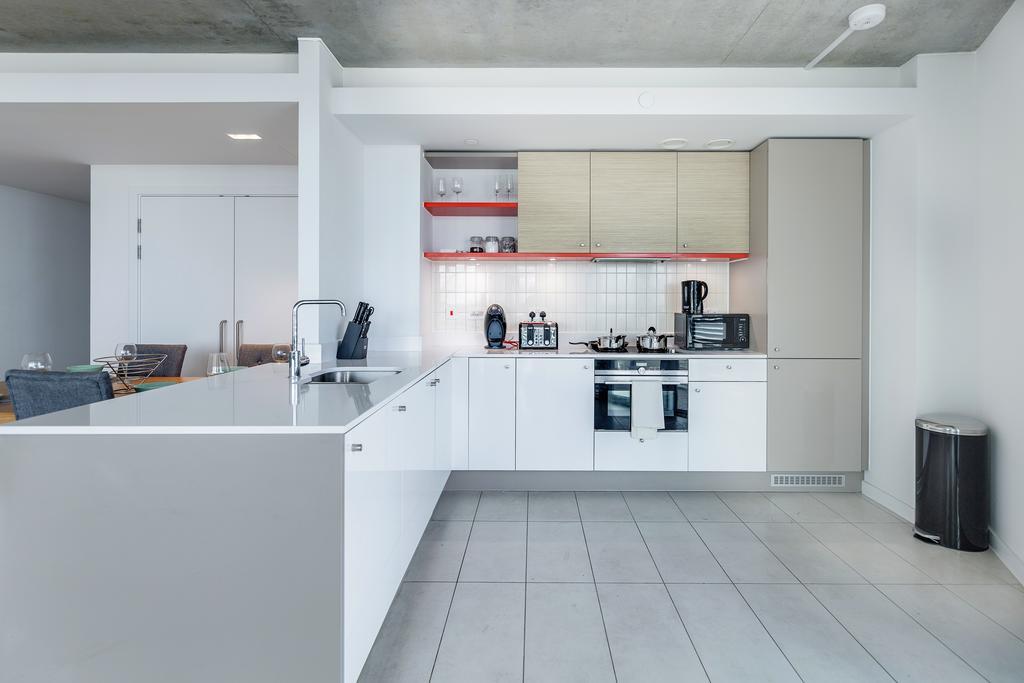 Royal Docks Penthouse Apartment ลอนดอน ภายนอก รูปภาพ
