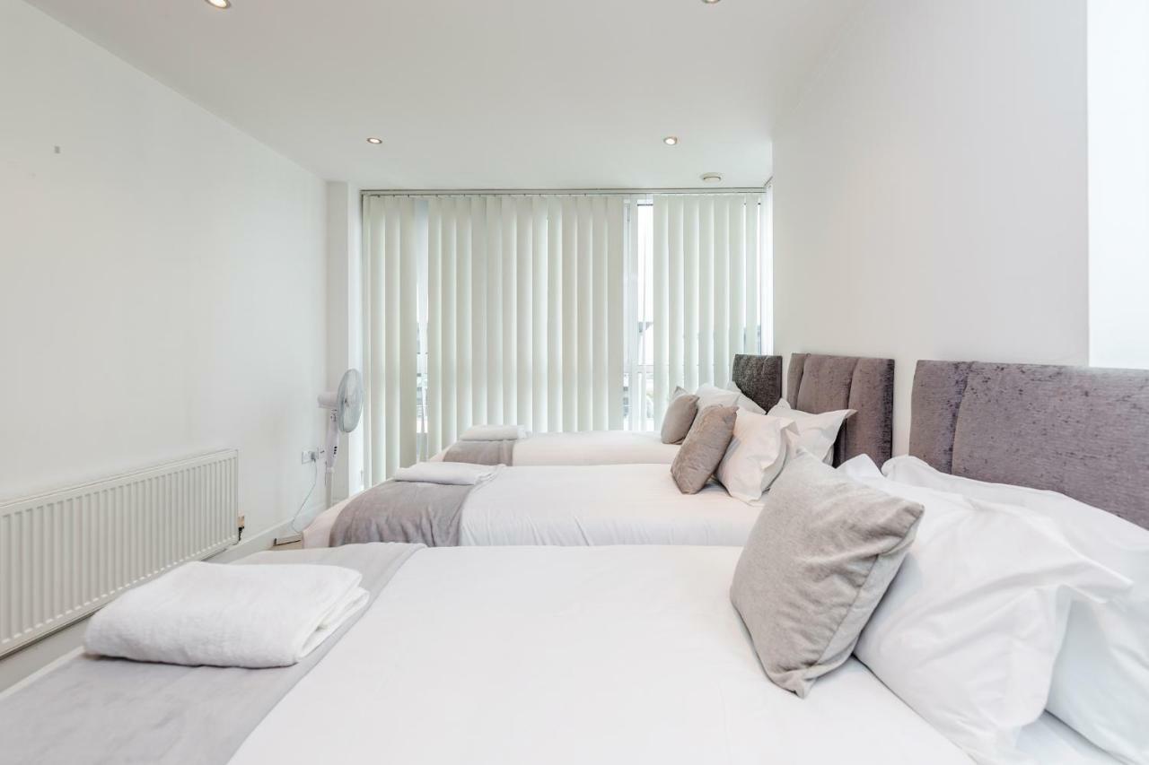 Royal Docks Penthouse Apartment ลอนดอน ภายนอก รูปภาพ